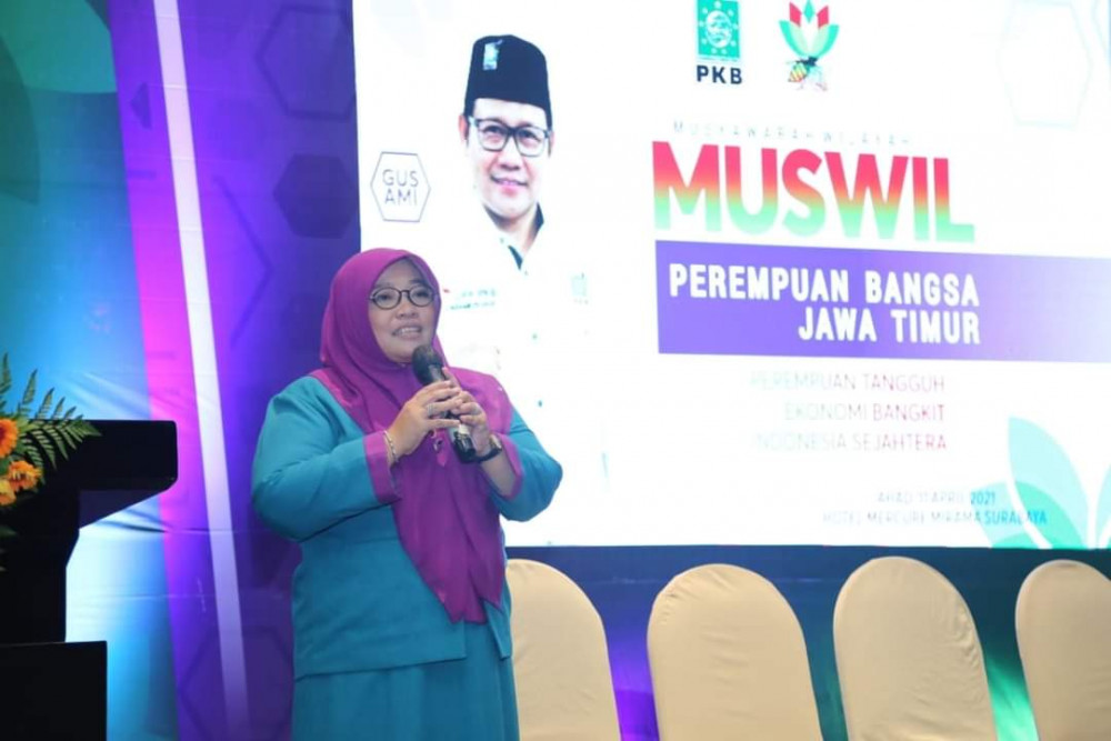 Terpilih Sebagai Ketua Perempuan Bangsa, Hikmah Minta Doa