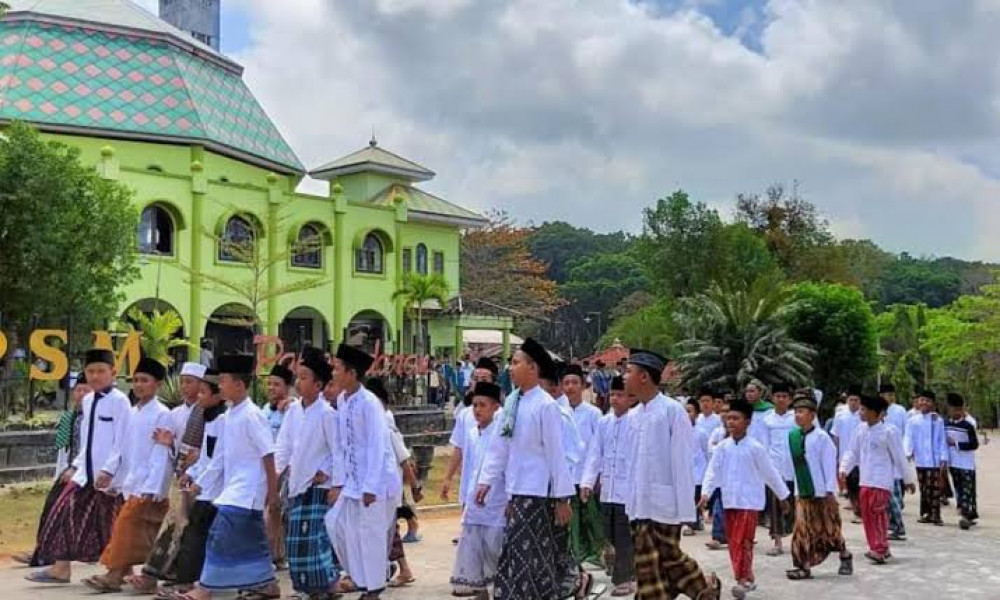 Pansus DPRD Jatim Targetkan Raperda Pesantren Selesai Sebelum Hari Santri 2021