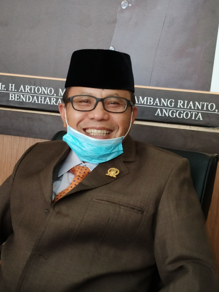 Bahas LKPJ Artono Soroti Kinerja Balitbang Yang Lamban