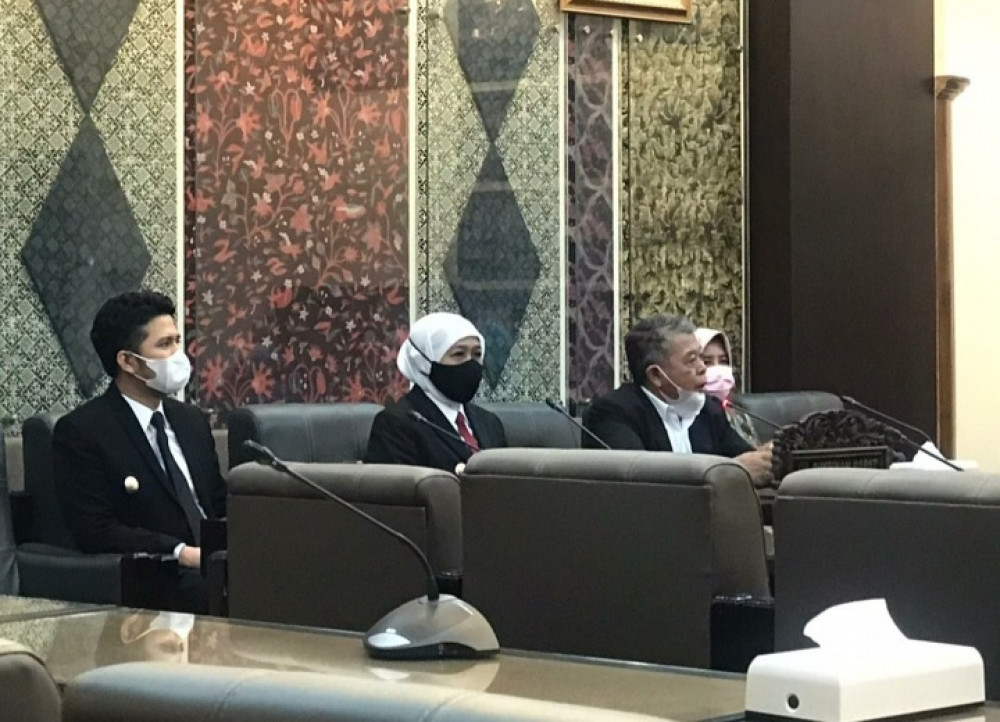Secara Aklamasi, Seluruh Fraksi DPRD Terima LKPJ Gubernur Jatim Tahun 2020