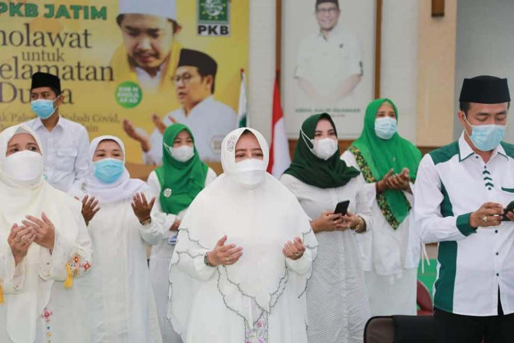 Anik Maslacah Bersama Kader PKB Ajak Bersholawat Untuk Keselamatan Bangsa