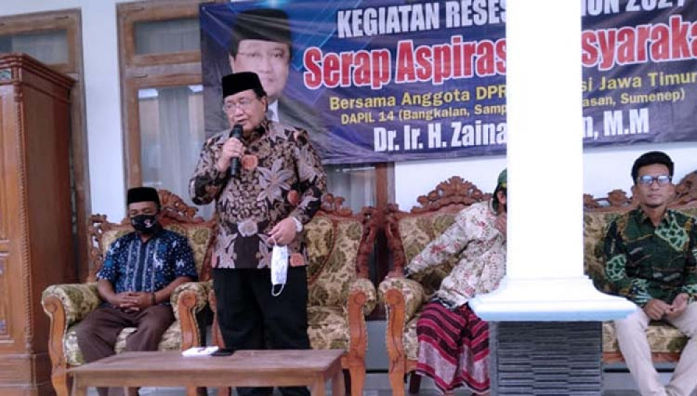 Reses di Sumenep, Zainal Abidin Dapat Keluhan Soal Rumput Laut Budidaya Warga Mati