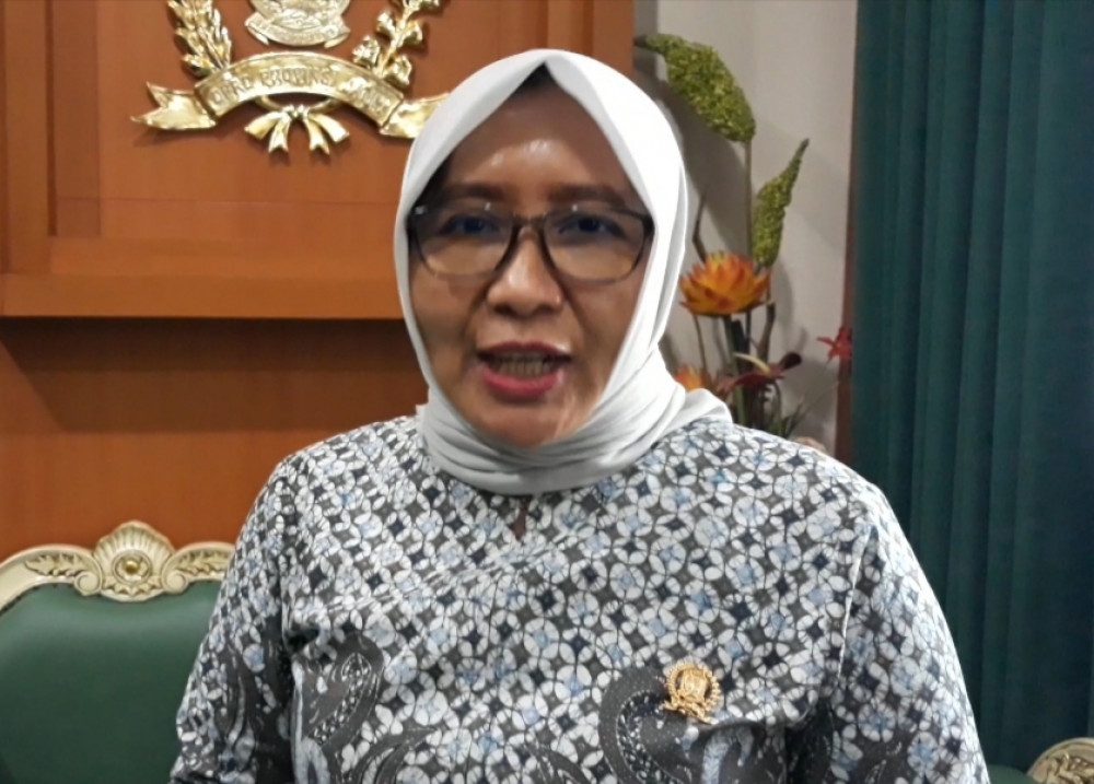 Anik Maslachah, Perempuan Pertama yang Menjadi Pimpinan DPRD Jatim di Era Reformasi