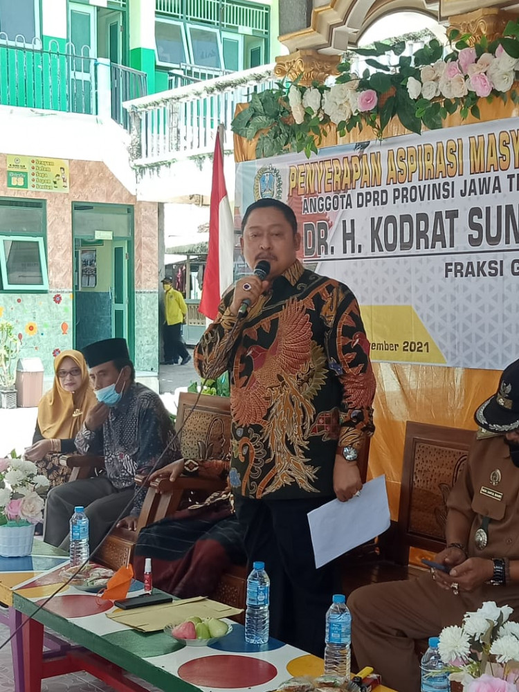 Nelayan Paciran Butuh Ambulan Laut