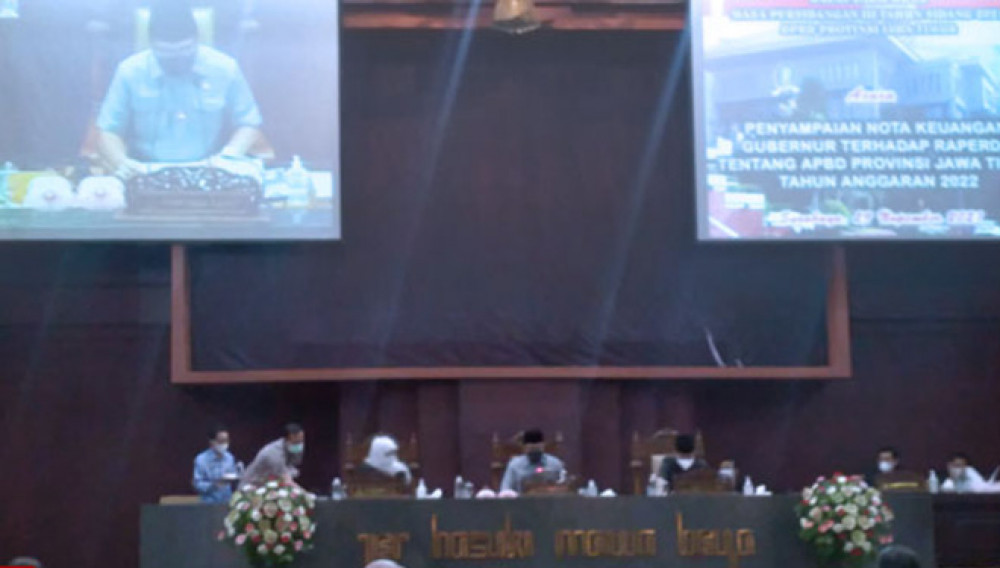 Sejumlah Data dan Catatan dari Paripurna RAPBD Jatim 2022