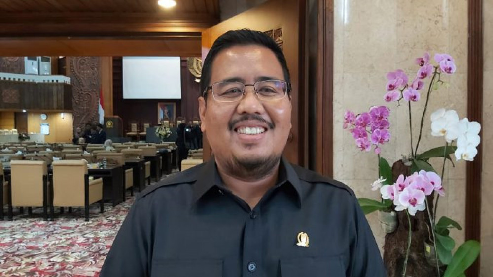 Pimpinan DPRD Jatim Berharap Ada Formula Tepat Terkait PPKM Level 3