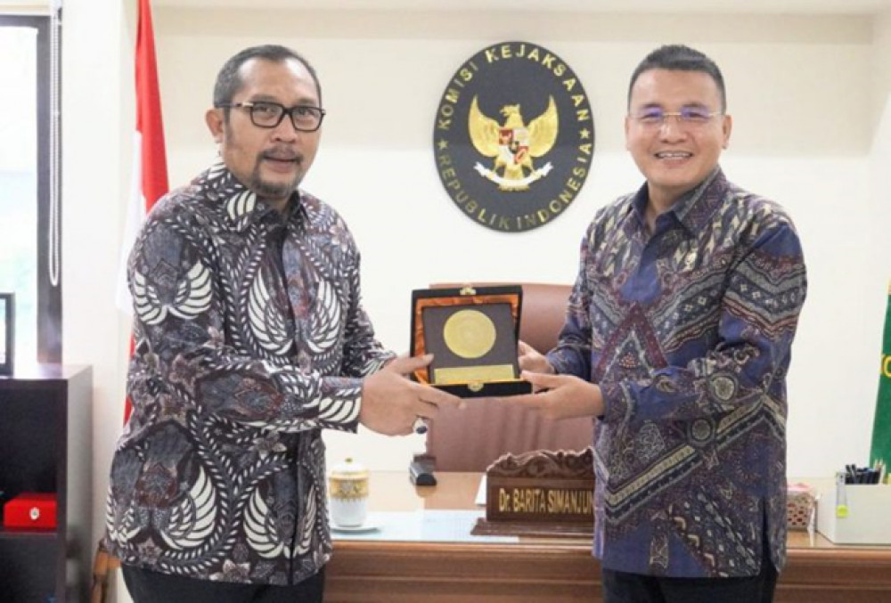 DPRD Jatim Jajaki Kerjasama Sinergitas Kepengawasan dengan Komjak RI