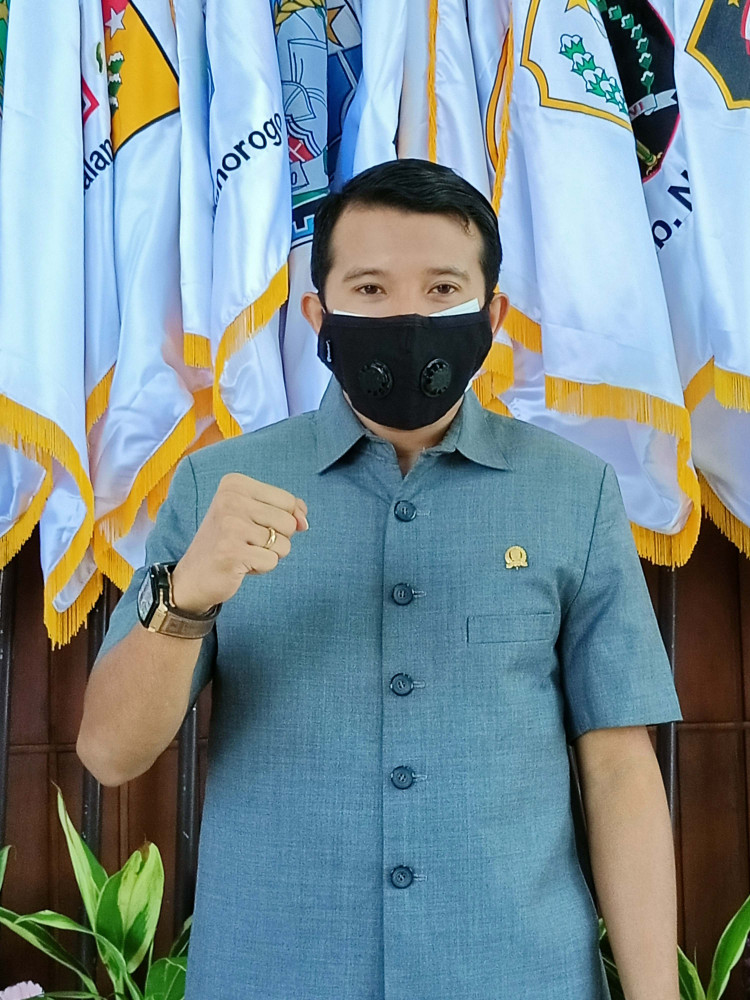 Adam Rusydi Kirimkan Doa Dan Bantuan Untuk Korban Semeru