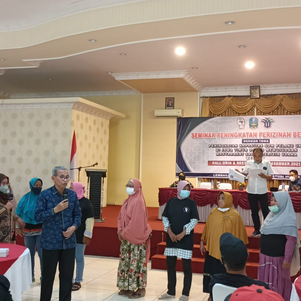 Muzammil Safi'i Beri Bantuan Modal UMKM Probolinggo