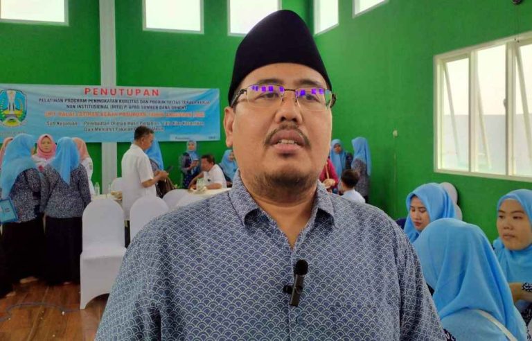 Tutup Pelatihan Kerja Emak-emak di Pasuruan, Wakil Ketua DPRD Jatim: Kita Kurang Tenaga Terampil
