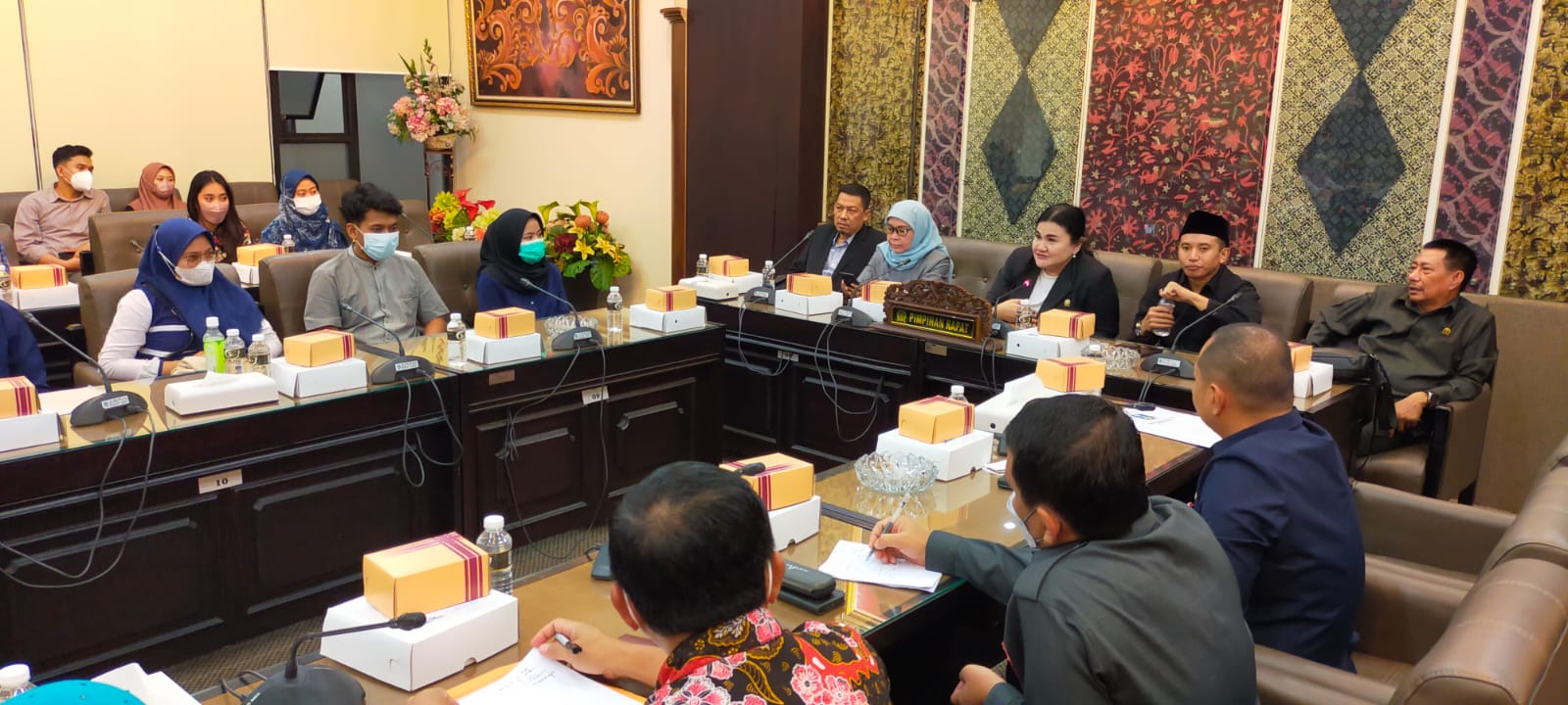 Pasca Ditutup, Puluhan Relawan RS Lapangan Covid-19 Wadul DPRD Jatim