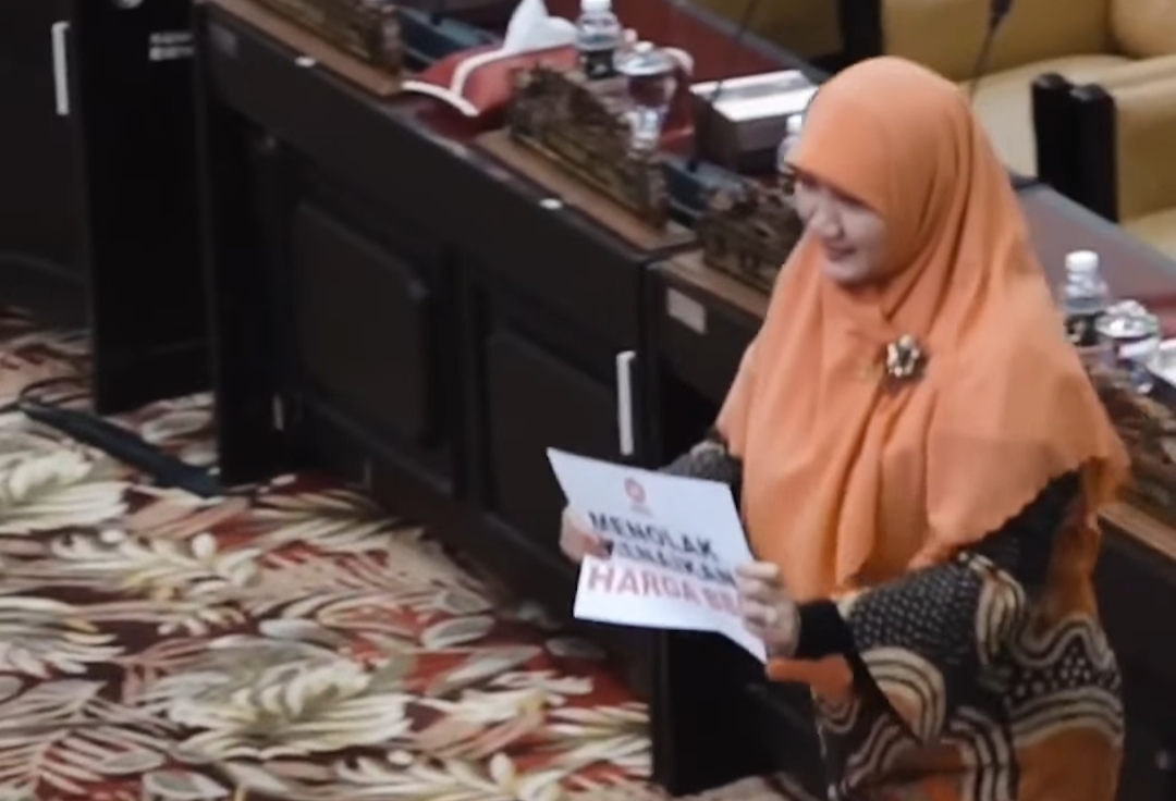 Hj. Lilik Hendarwati, Anggota DPRD Jatim Dapil Kota Surabaya.