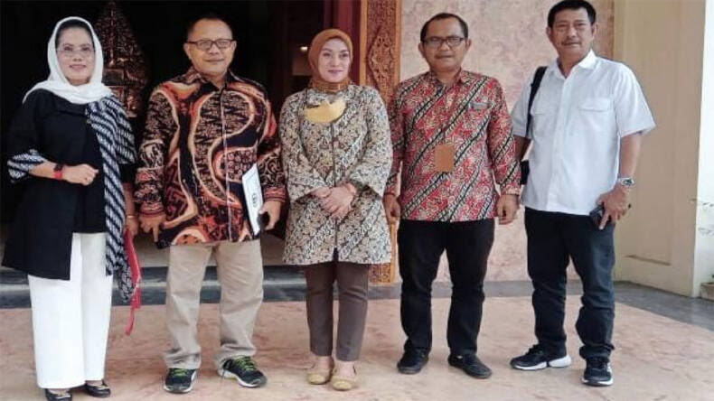 Pimpinann dan Anggota Komisi E DPRD Jawa Timur