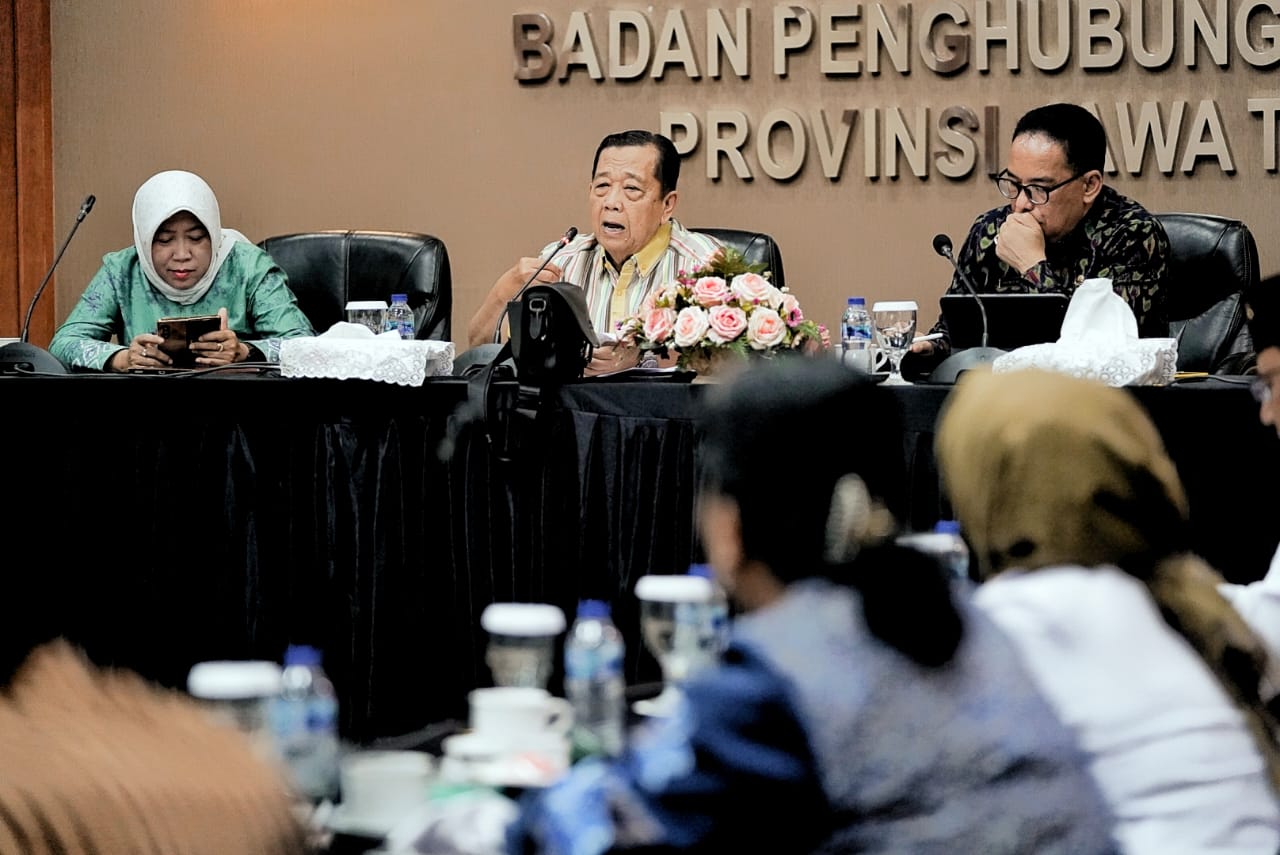 Ketua Bapemperda DPRD Provinsi Jawa Timur M. Hasan Irsyad menegaskan pemilihan Perda yang akan disahkan di Jawa Timur harus disesuaikan dengan tingkat urgensinya.