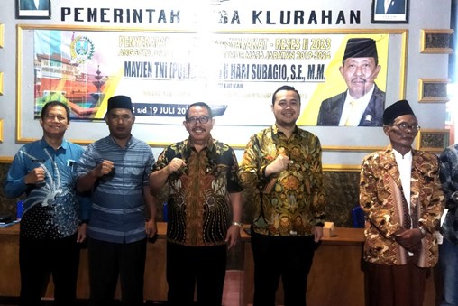 Ketua Komisi A DPRD Provinsi Jatim, Mayjen TNI (Purn.) Dr. Istu Hari Subagio, MM