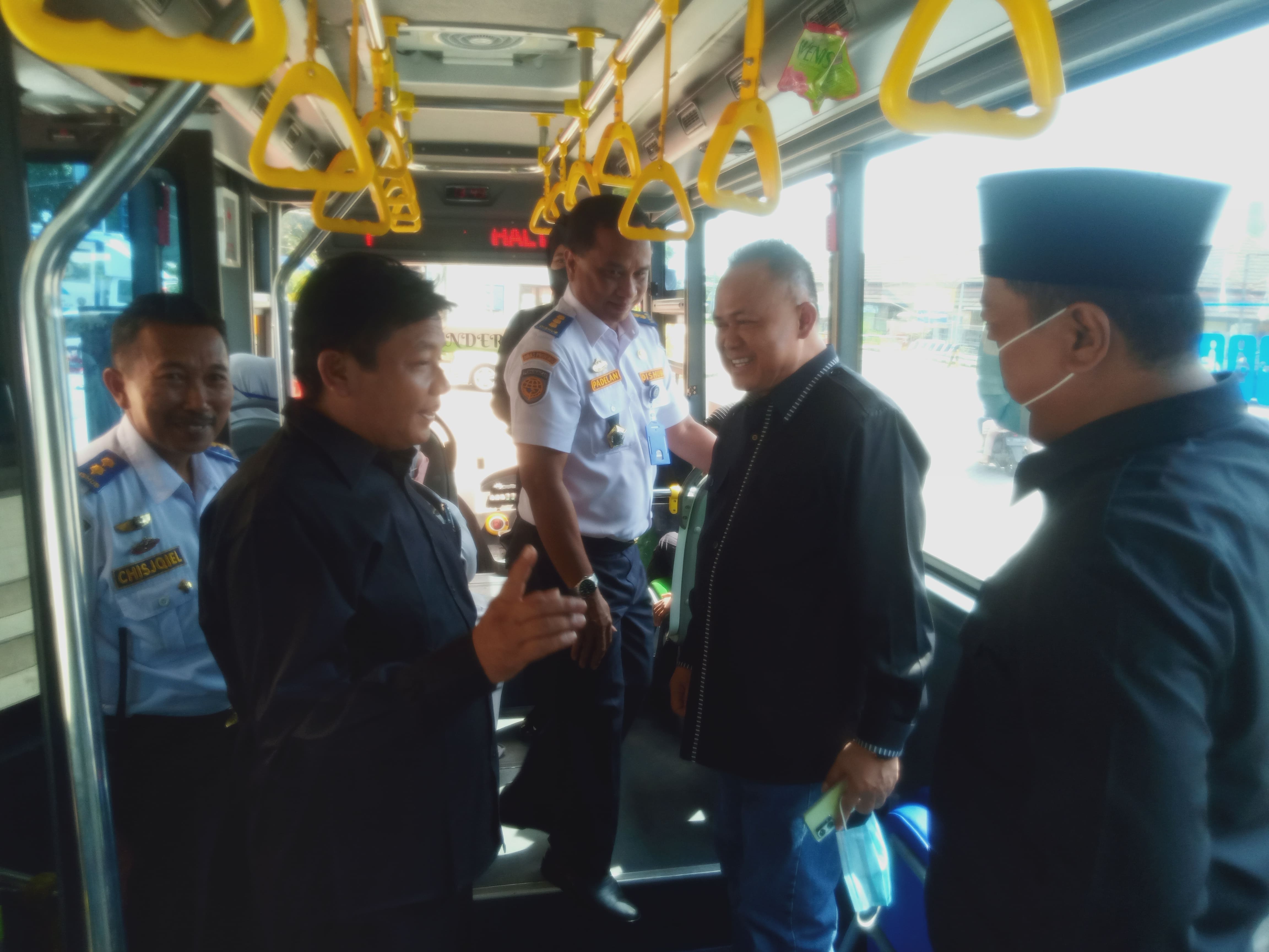 Komisi D Tinjau Kesiapan Bus Trans Jatim Hadapi Lebaran