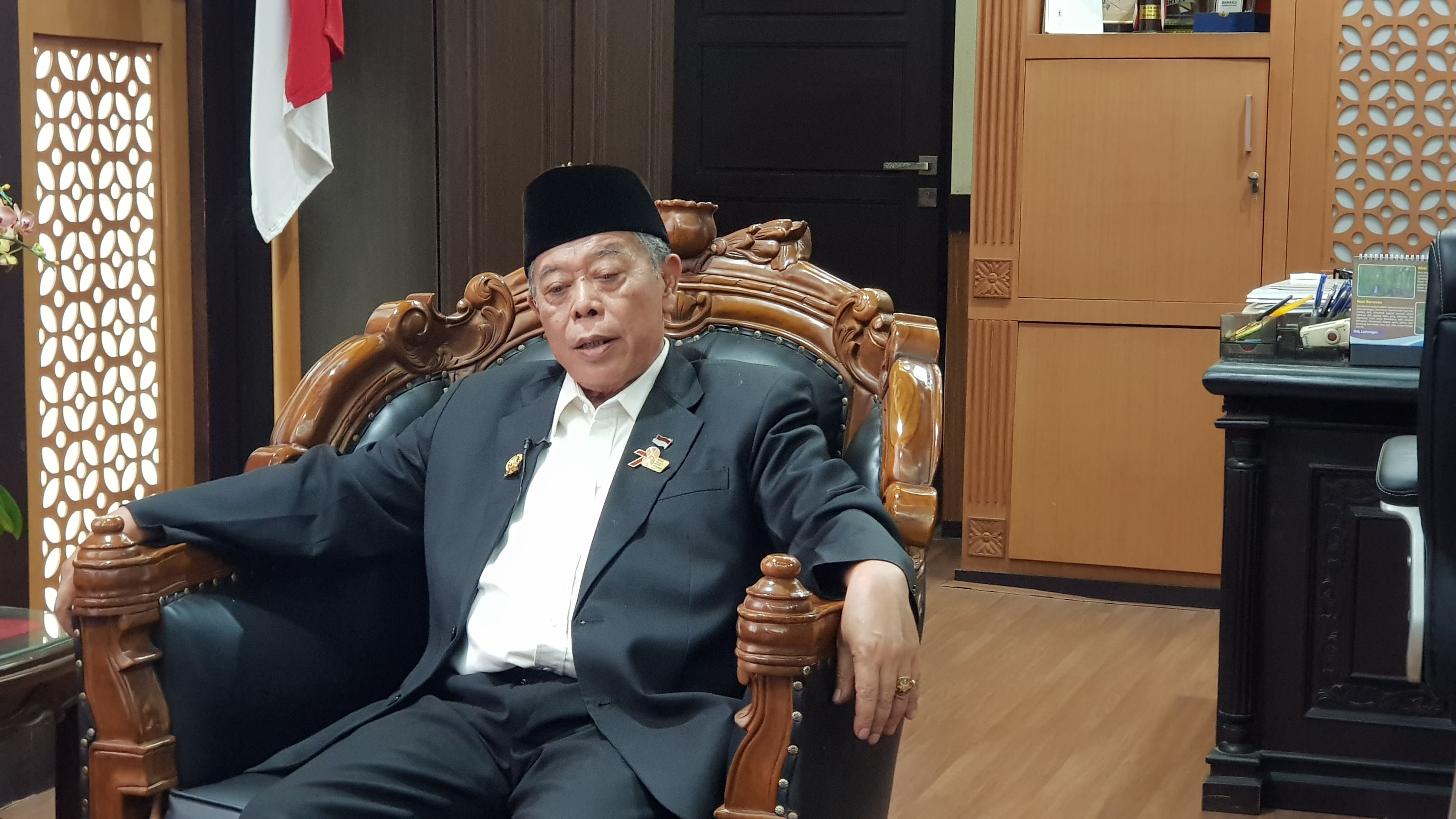 Ketua DPRD Jatim Kusnadi, SH, MH
