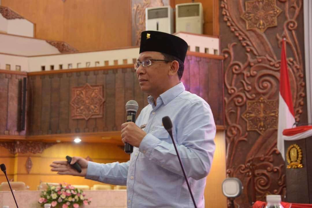 Daniel Rohi anggota Dewan Jatim