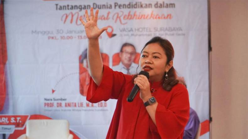 Anggota Fraksi PDI Perjuangan DPRD Provinsi Jawa Timur, Agatha Retnosari