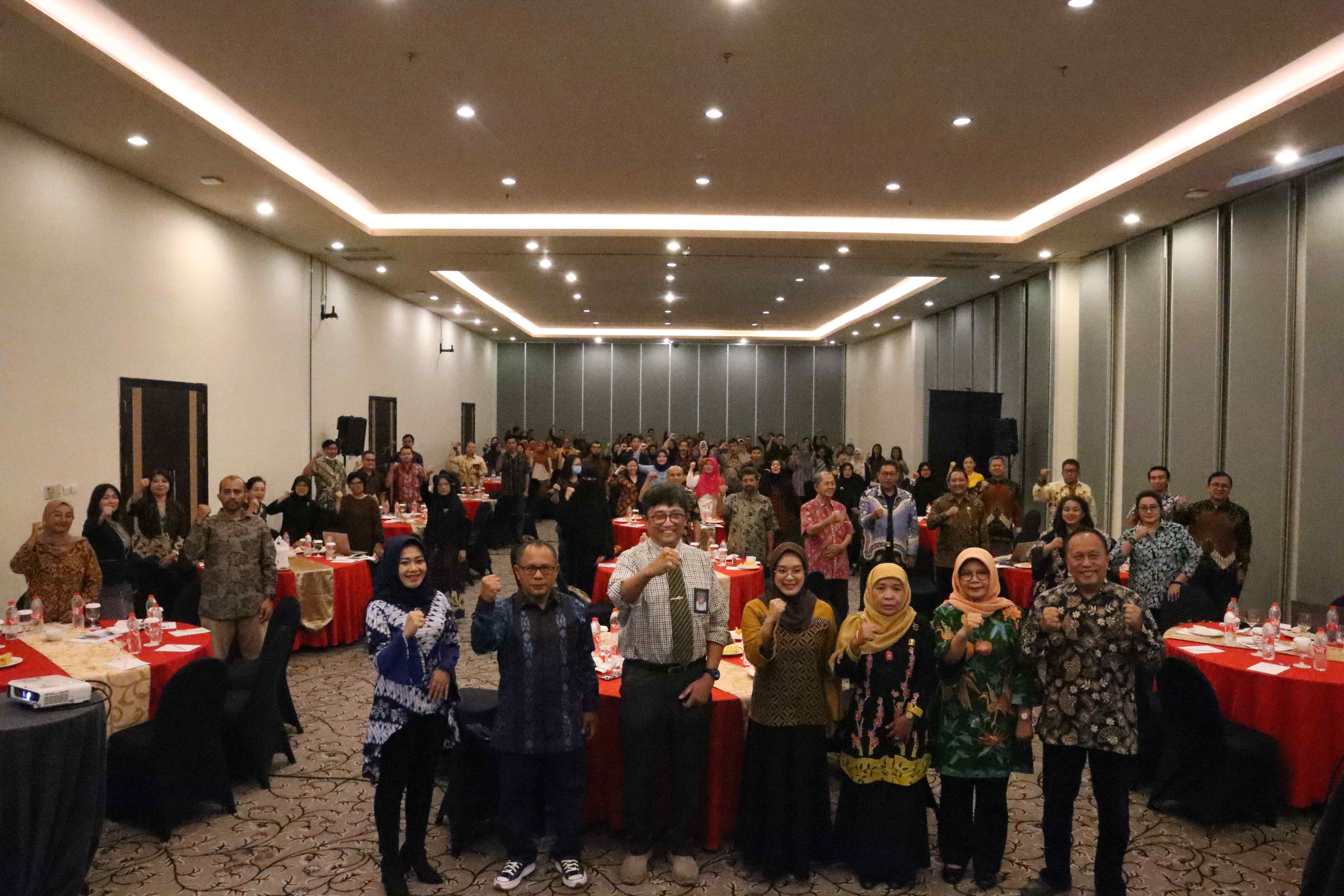 Focus Group Discussion Dampak Ditetapkannya Perda Nomer 6 Tahun 2020 Tentang Perlindungan Obat Tradisional terhadap Pertumbuhan Obat Tradisional  di Jawa Timur