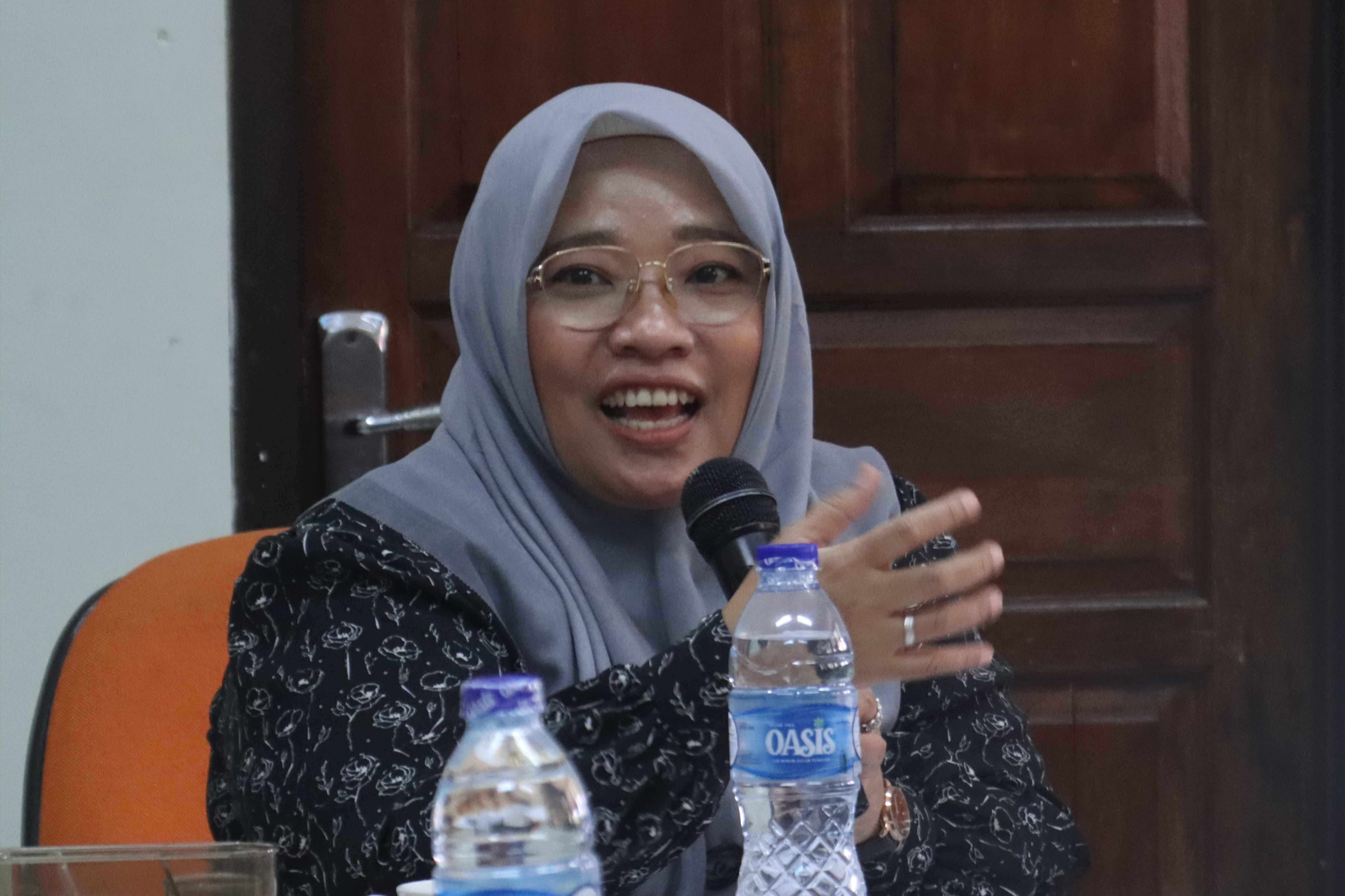 Wakil Ketua Komisi E DPRD Jatim Hikmah Bafaqih