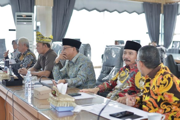 Rombongan Komisi B DPRD Provinsi Jawa Timur Sharing Pembinaan Destinasi Wisata di Kalimantan Selatan
