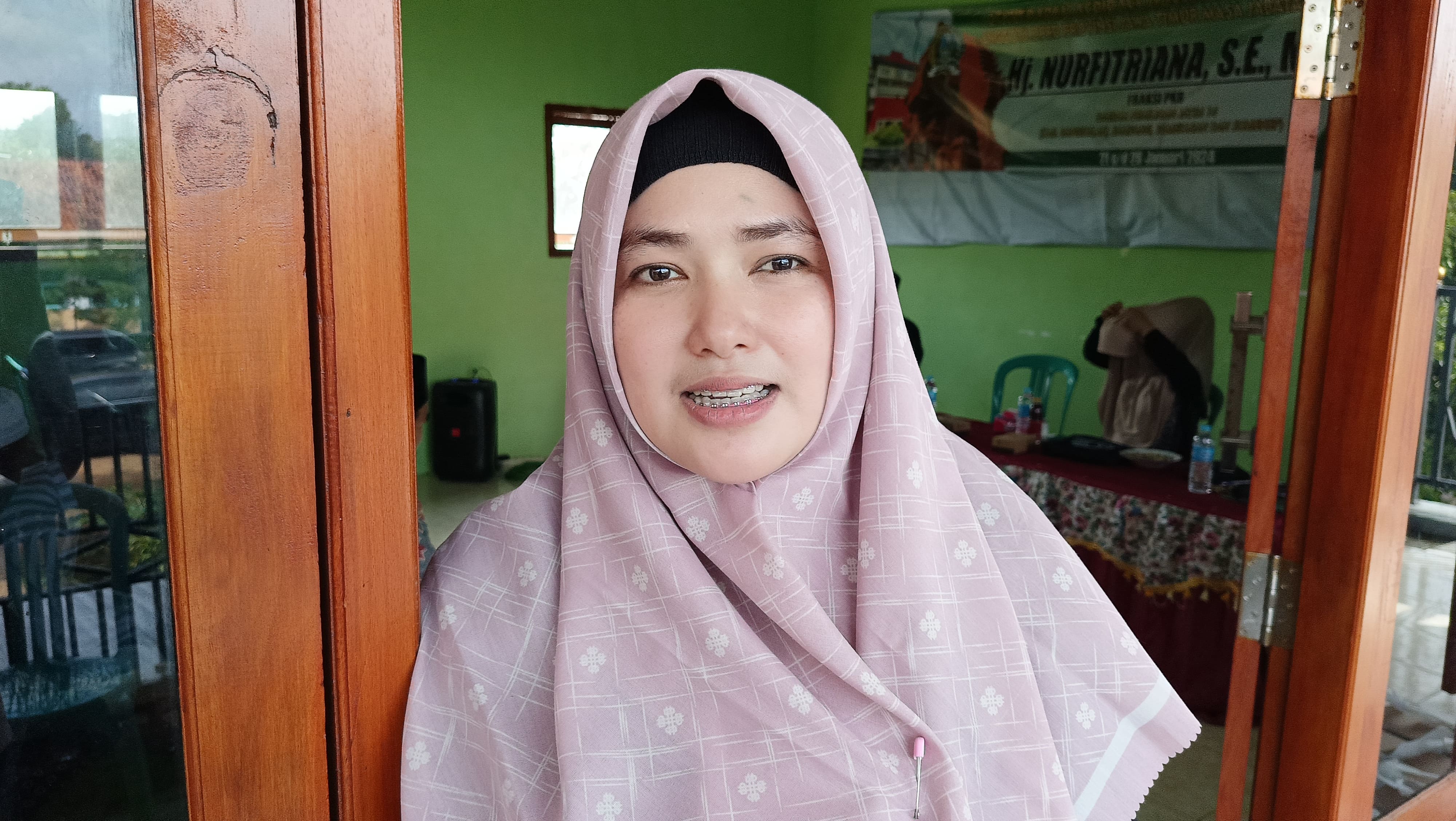 Anggota DPRD Jawa Timur Hj Nurfitriana, S.E
