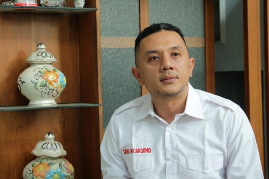 Anggota Komisi E DPRD Jawa Timur Deni Wicaksono
