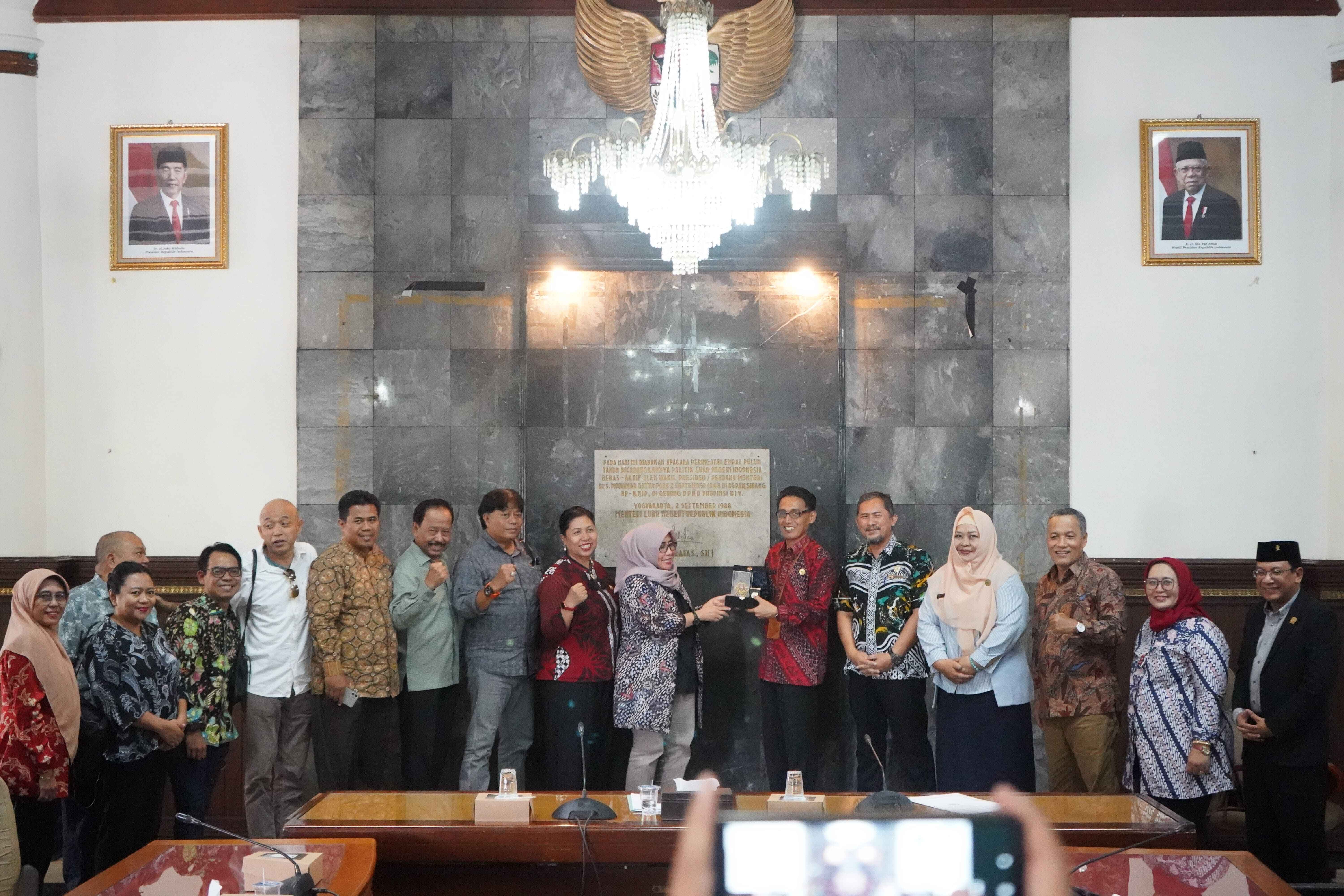 Wakil Ketua DPRD Dorong Optimalisasi Pengelolaan Potensi Pariwisata dan Ekonomi Kreatif