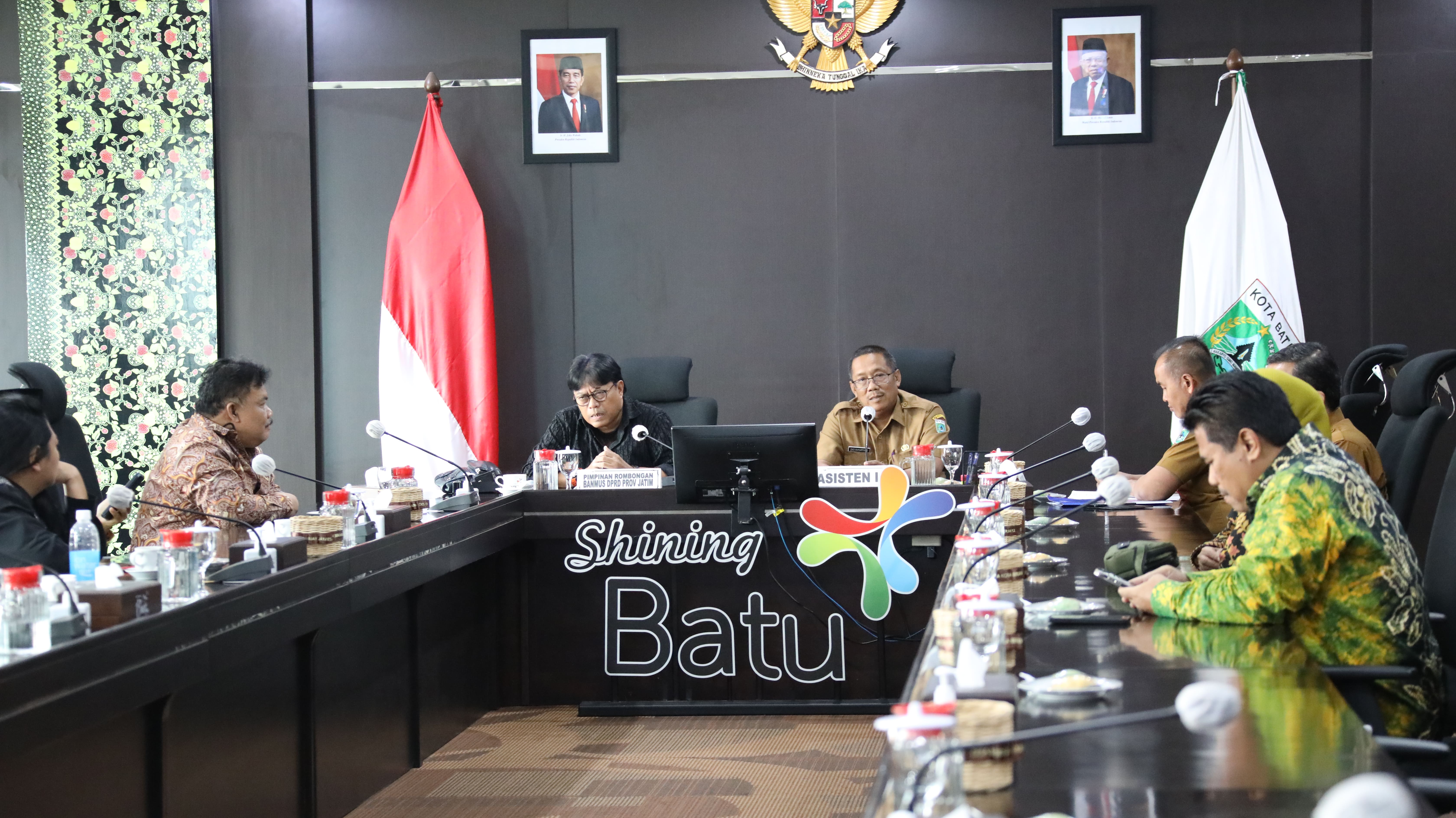 Anggota Banmus DPRD Jawa Timur Agus Dono Wibawanto menyoroti realisasi pembangunan di wilayah Malang Raya.