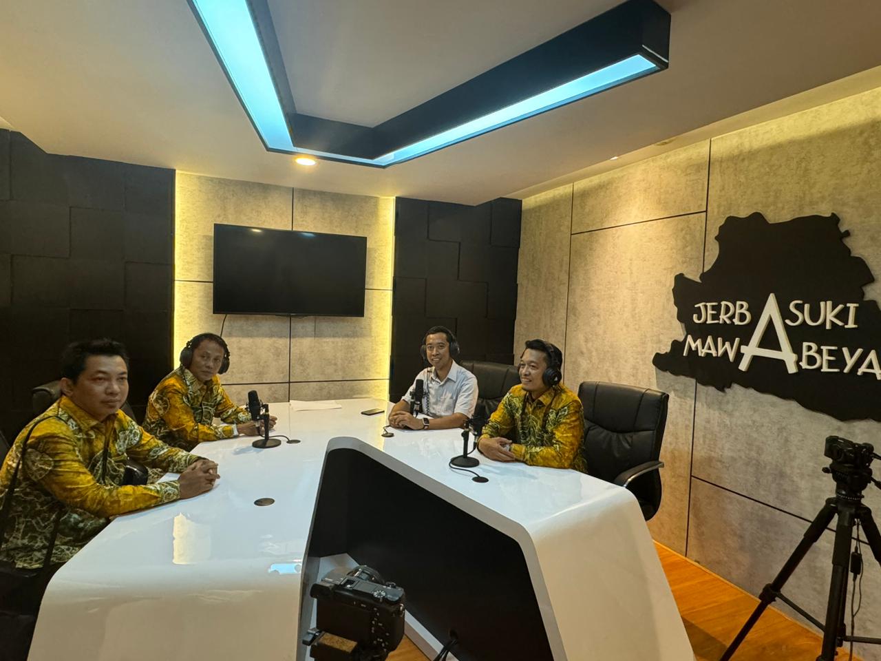 Rombongan DPRD Kalsel Kepincut Podcast DPRD Jatim