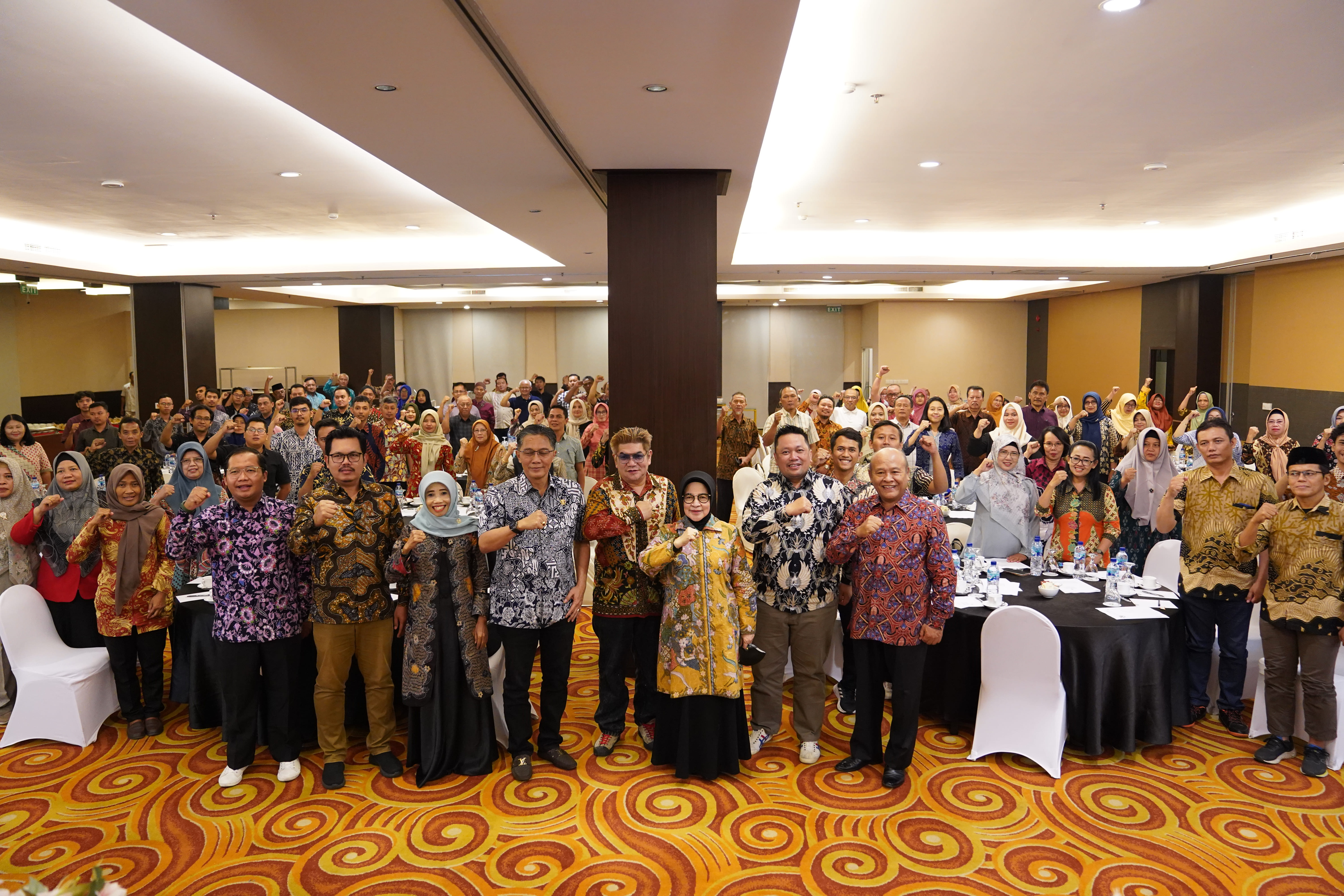 Ketua Komisi E DPRD Jatim Wara Sundari Renny Pramana menggelar kegiatan Focus Group Discussion (FGD) dengan tema tentang Pencegahan dan Penanganan Perkawinan anak.