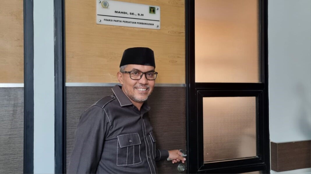 Wakil Ketua Komisi B DPRD Jatim, Habib Mahdi