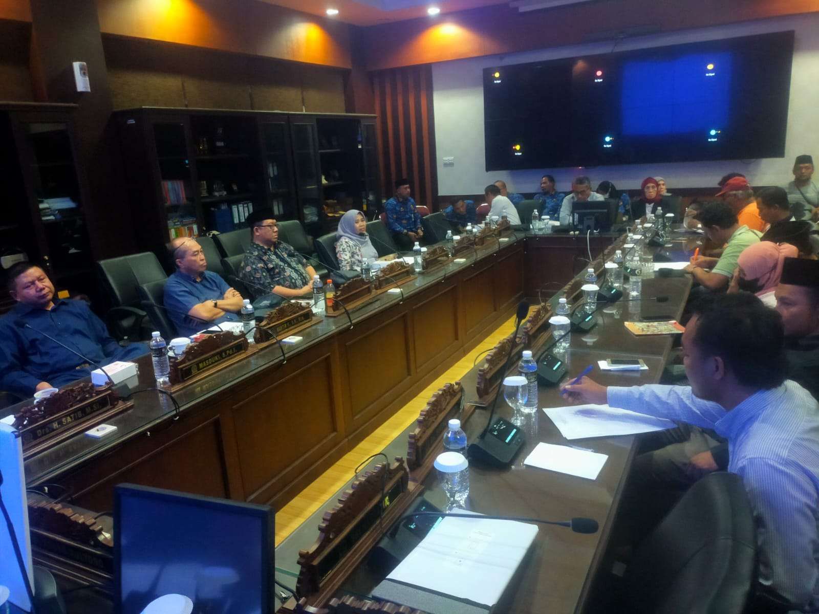 DPRD Jatim Fasilitasi Warga Rusunawa Gunungsari Bertemu Dinas Perumahan