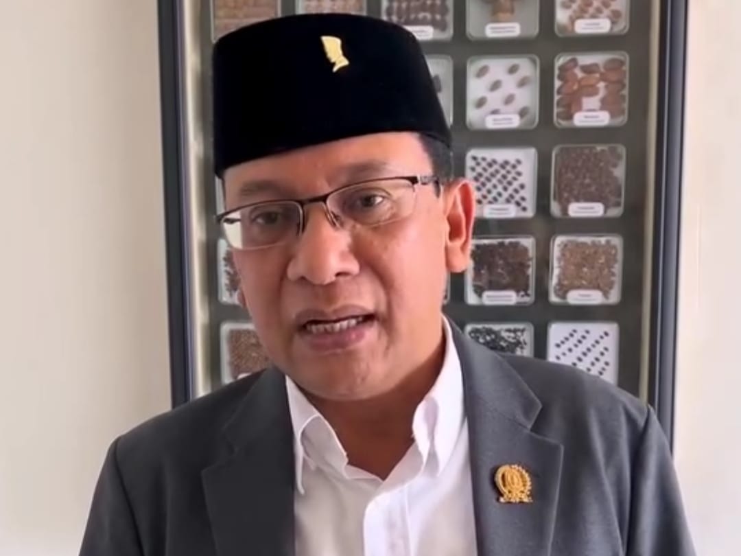 Anggota Komisi B DPRD Provinsi Jawa Timur Daniel Rohi mendorong optimalisasi upaya penyelamatan lingkungan di wilayah Jawa Timur.