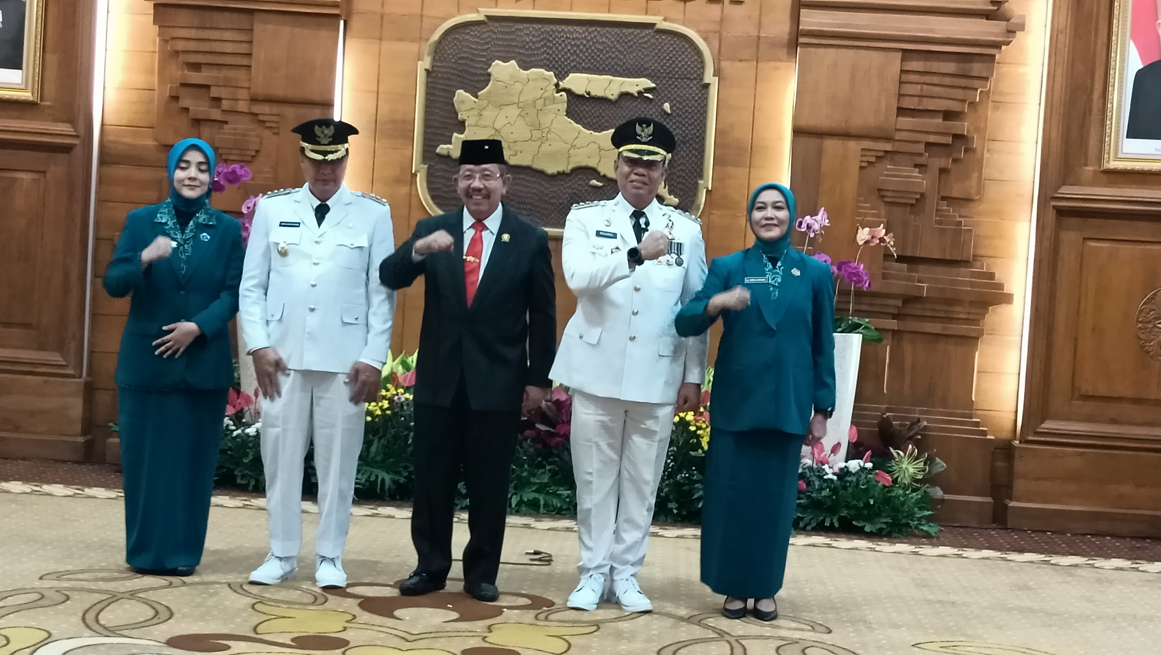 Wakil ketua DPRD provinsi Jatim Mayjen TNI (Purn) Dr Istu Hari Subagio, SE MM