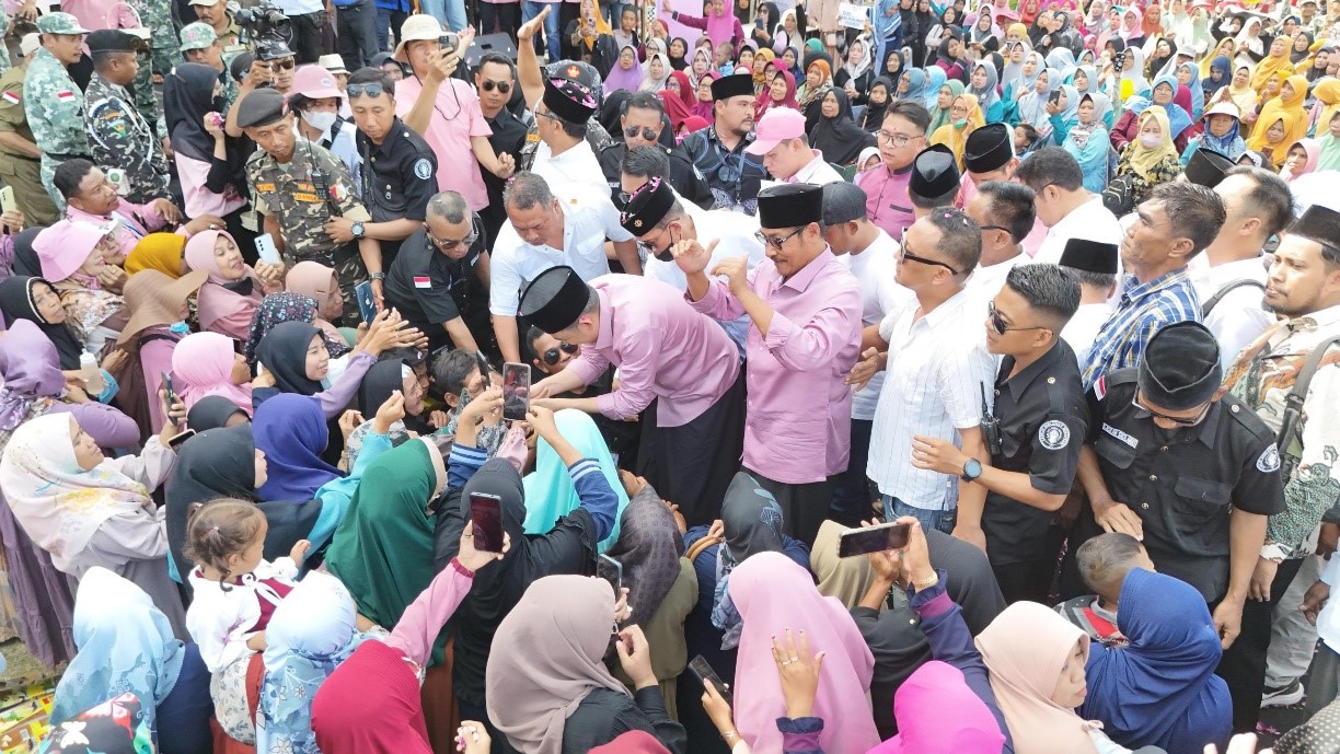 Apel Solawat Kebangsaan dan Deklarasi Gus Fawait Dihadiri 15 Parpol dan 15 Ribu Emak Emak