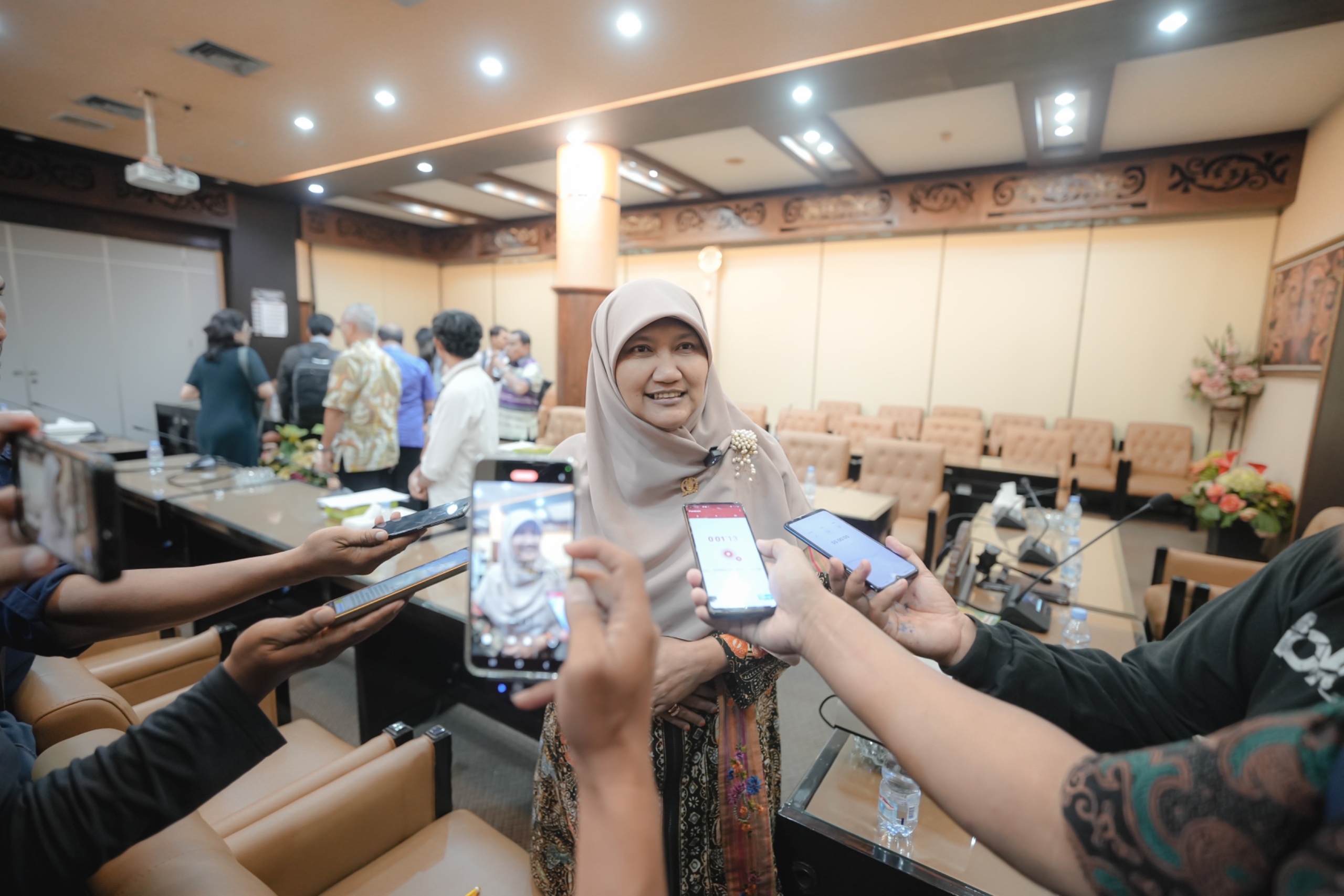 Ketua Fraksi PKS DPRD Provinsi Jawa Timur Lilik Hendarwati