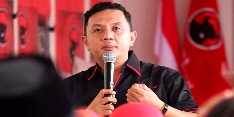 Wakil Ketua DPRD Jawa Timur periode 2024-2029 Deni Wicaksono