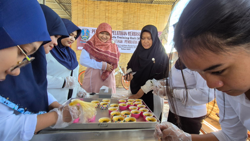 Lilik Hendarwati anggota DPRD Provinsi Jawa Timur