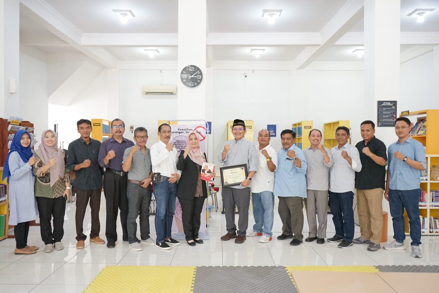 Dr Freddy Poernomo SH MH, anggota DPRD Jawa Timur periode 2004-2029