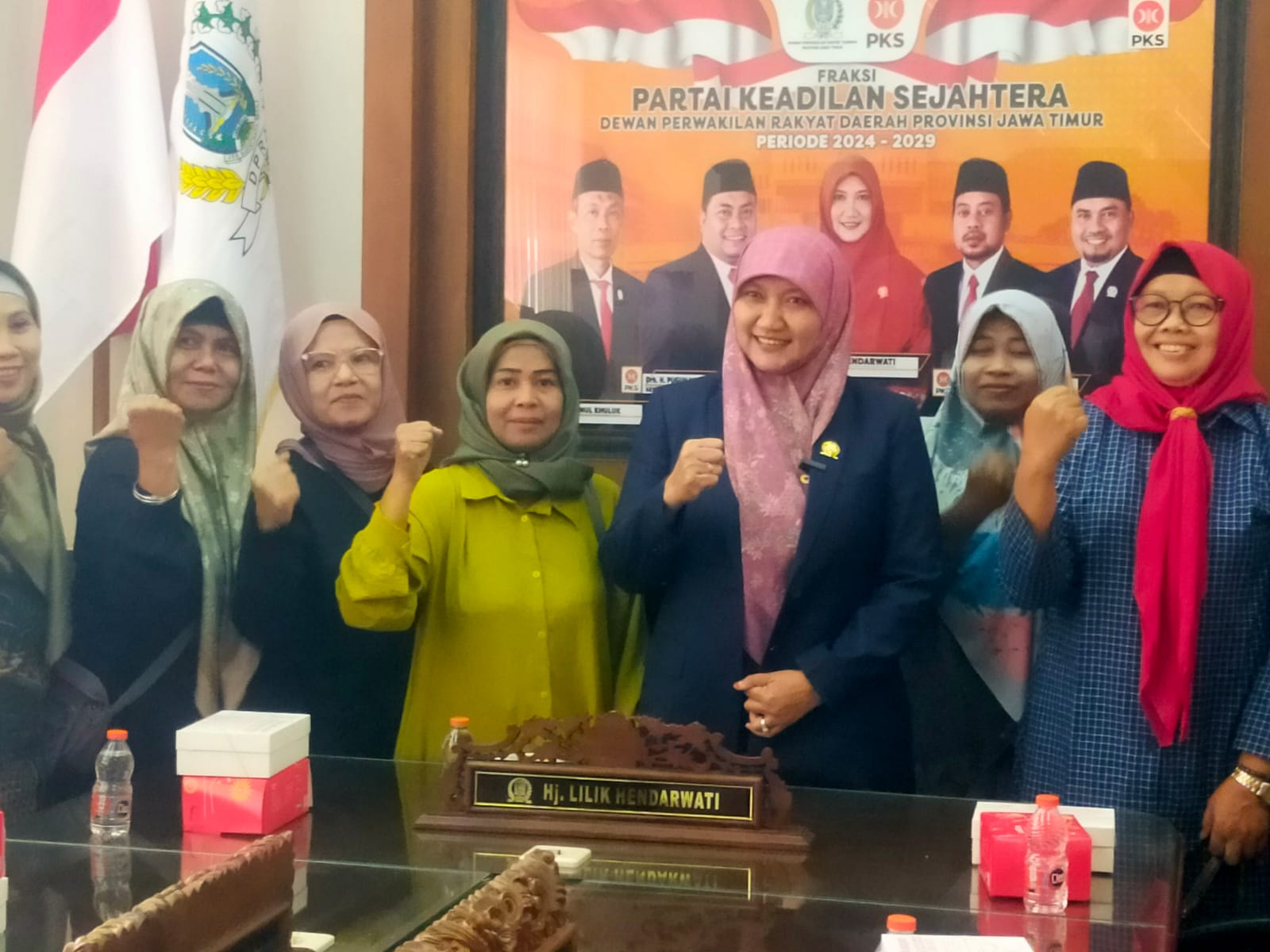 ketua fraksi PKS DPRD Jawa Timur Lilik Hendarwati