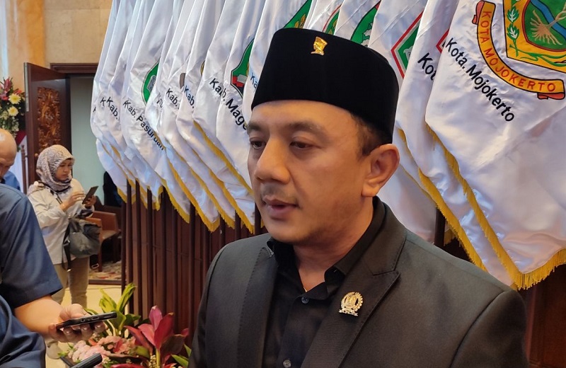 Wakil Ketua DPRD Jatim Deni Wicaksono.