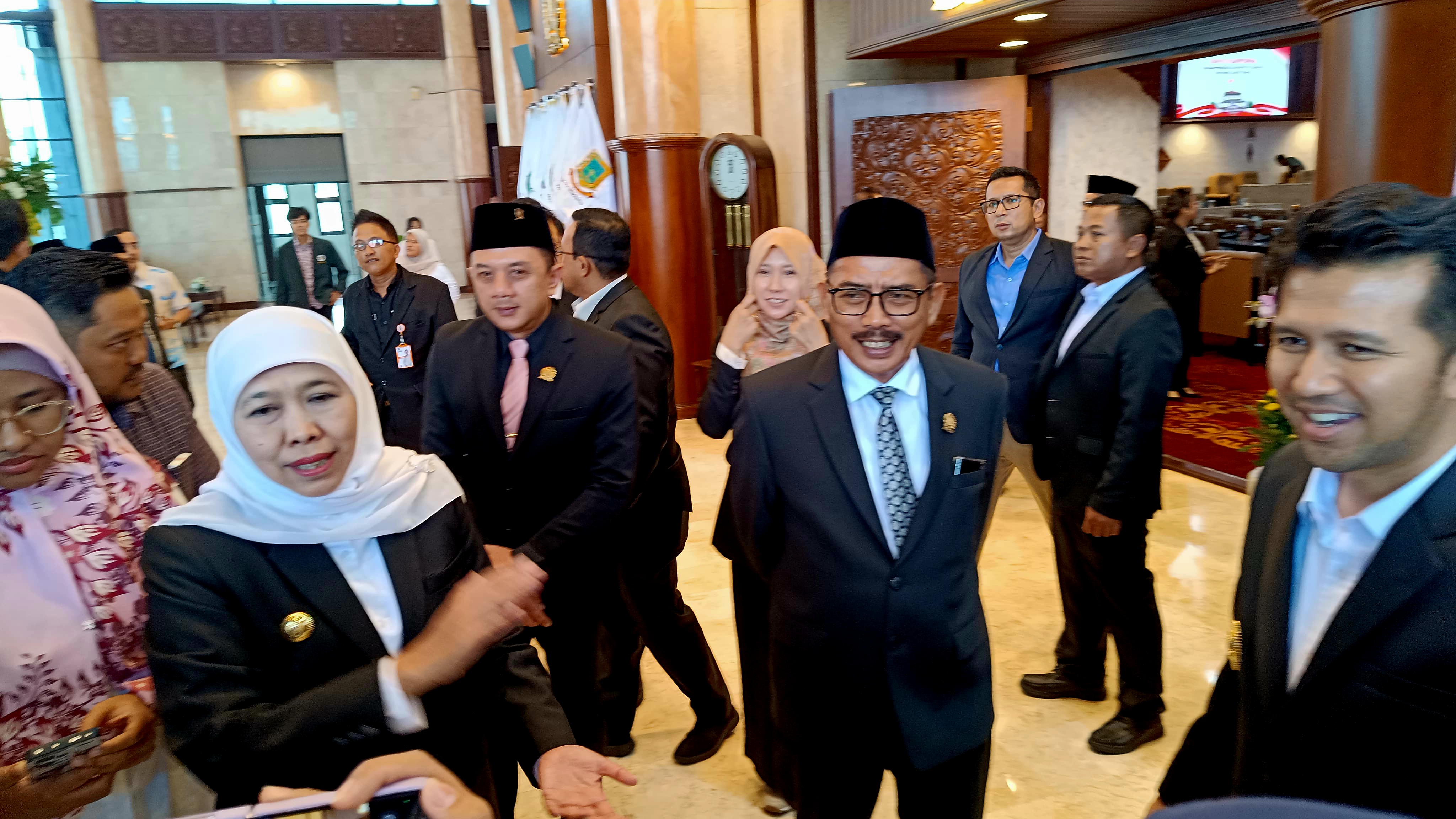 Ketua DPRD Jawa Timur, Musyafak Rouf bersama Gubernur dan Wakil Gubernur
