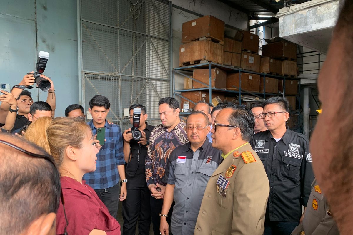 DPRD Jatim Sidak Bakal Telusuri Legalitas dan Isi Gudang Milik Jan Hwa Diana