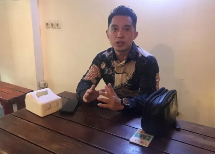 Erick Komala Kritik Biro Umum Pemprov Jatim: Belanja Cinderamata Rp 7 Miliar Tak Hormati Inpres 1/2025