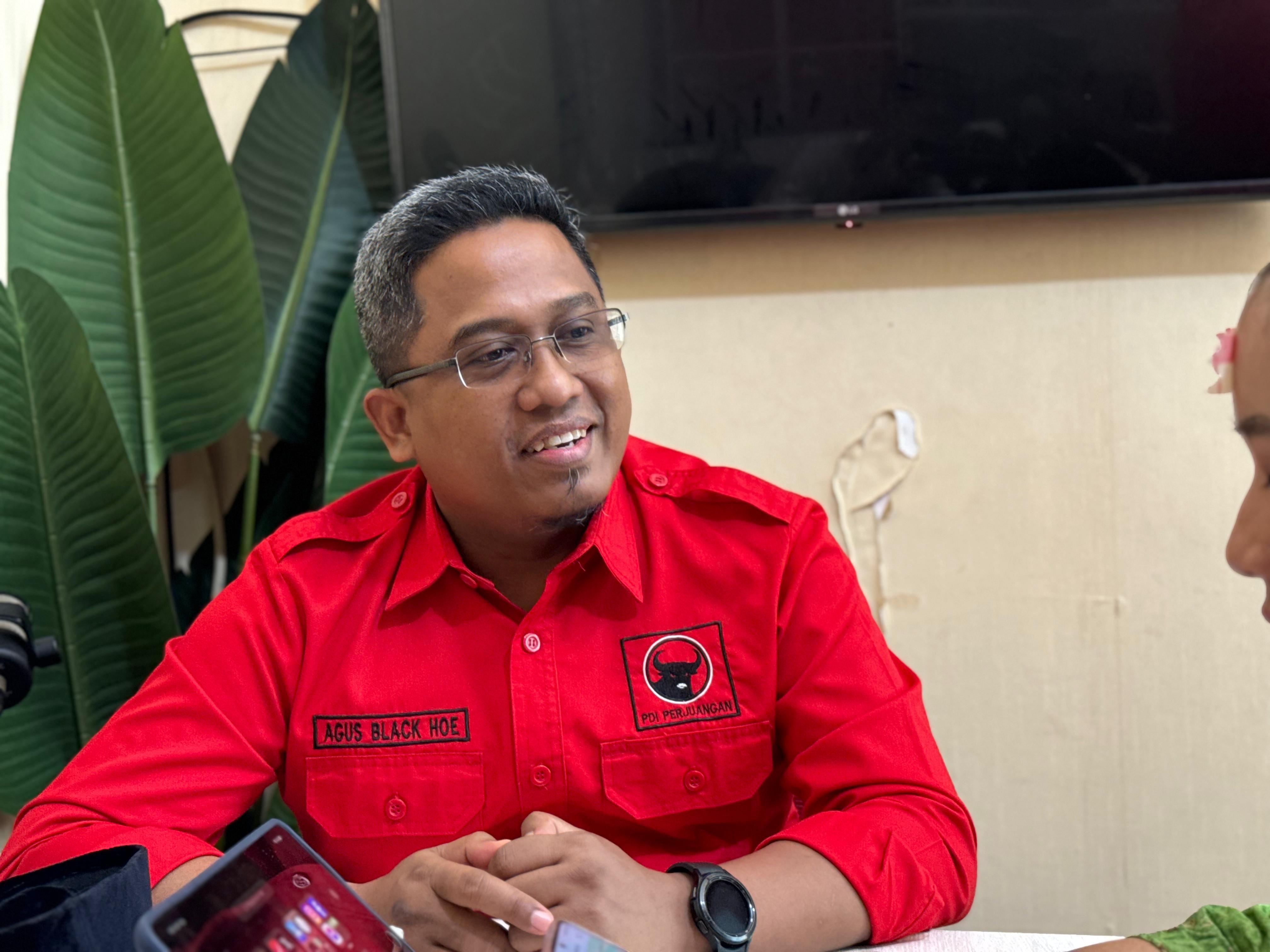 Anggota Fraksi PDI Perjuangan DPRD Provinsi Jawa Timur, Agus Black Hoe