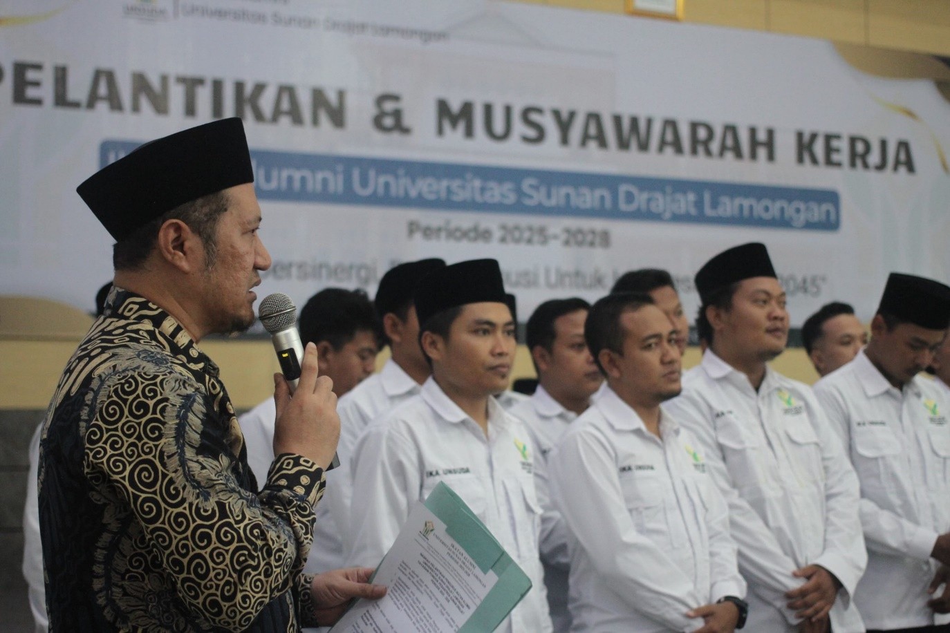 Anggota Komisi A DPRD Provinsi Jawa Timur sekaligus Rektor UNSUDA Dr. H. Ahmad Iwan Zunaih, Lc., M.M., M.Pd.I