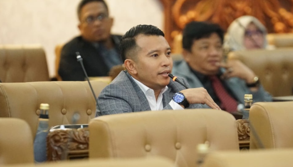 Ketua Komisi C DPRD Jatim, Adam Rusydi