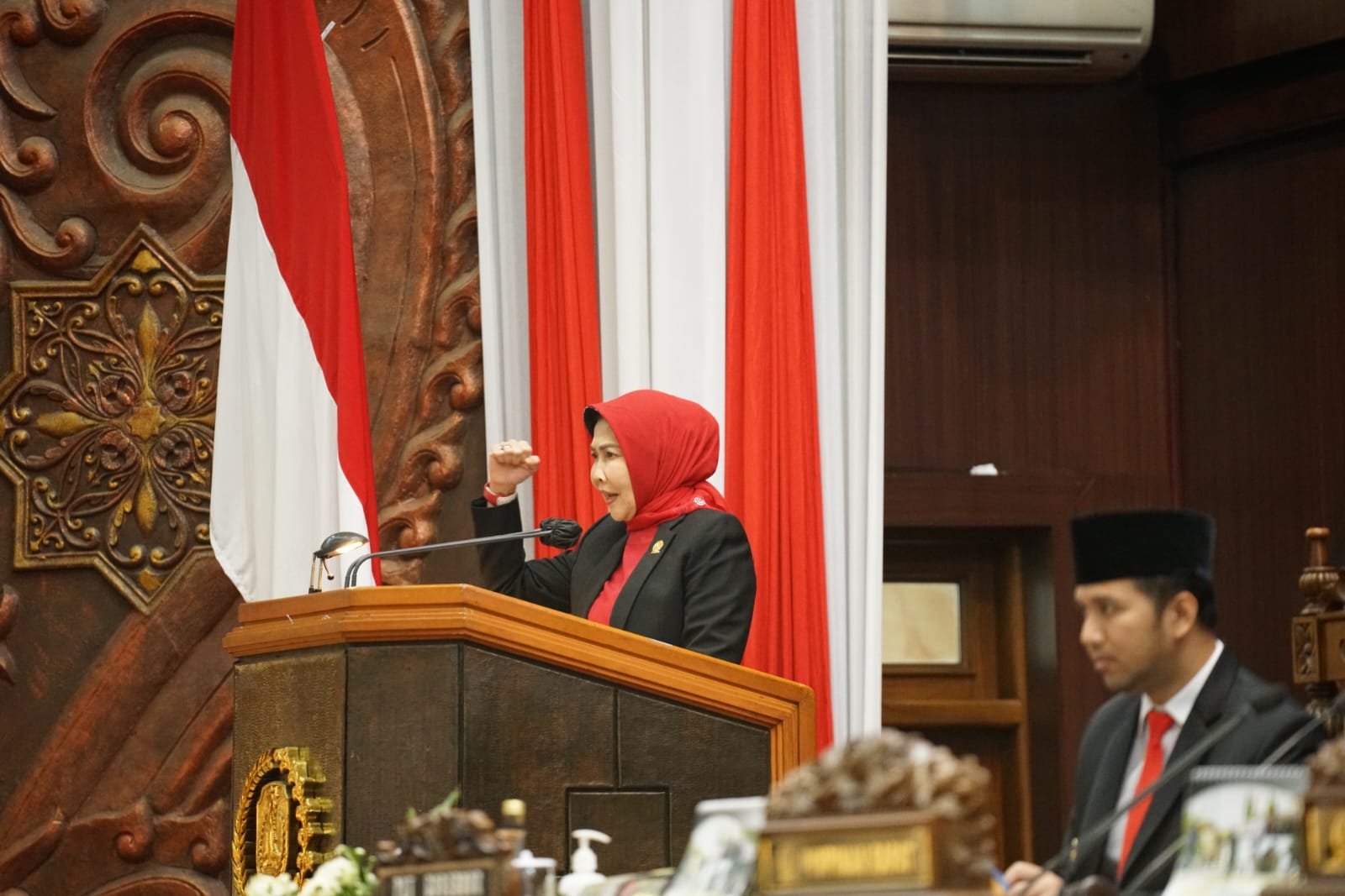 Juru bicara Fraksi PDIP, Dewanti Rumpoko